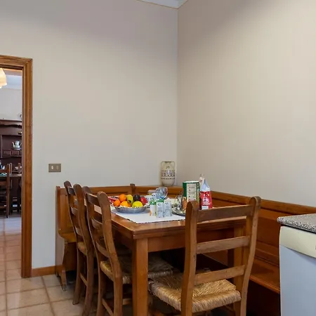 Poggio Loccano Tatil Evi *